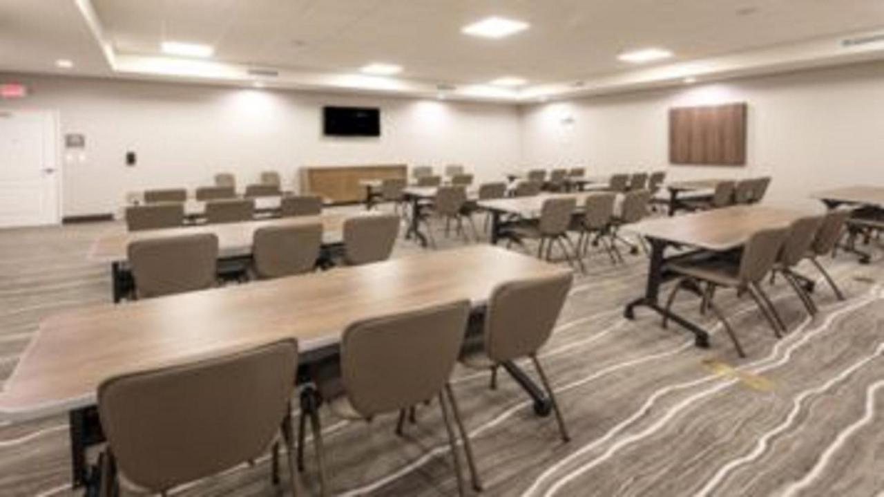 Staybridge Suites Dearborn By Ihg Exterior foto